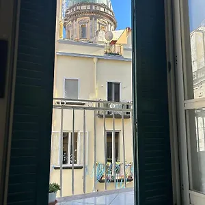 O'tuocc A Chiaia Appartement